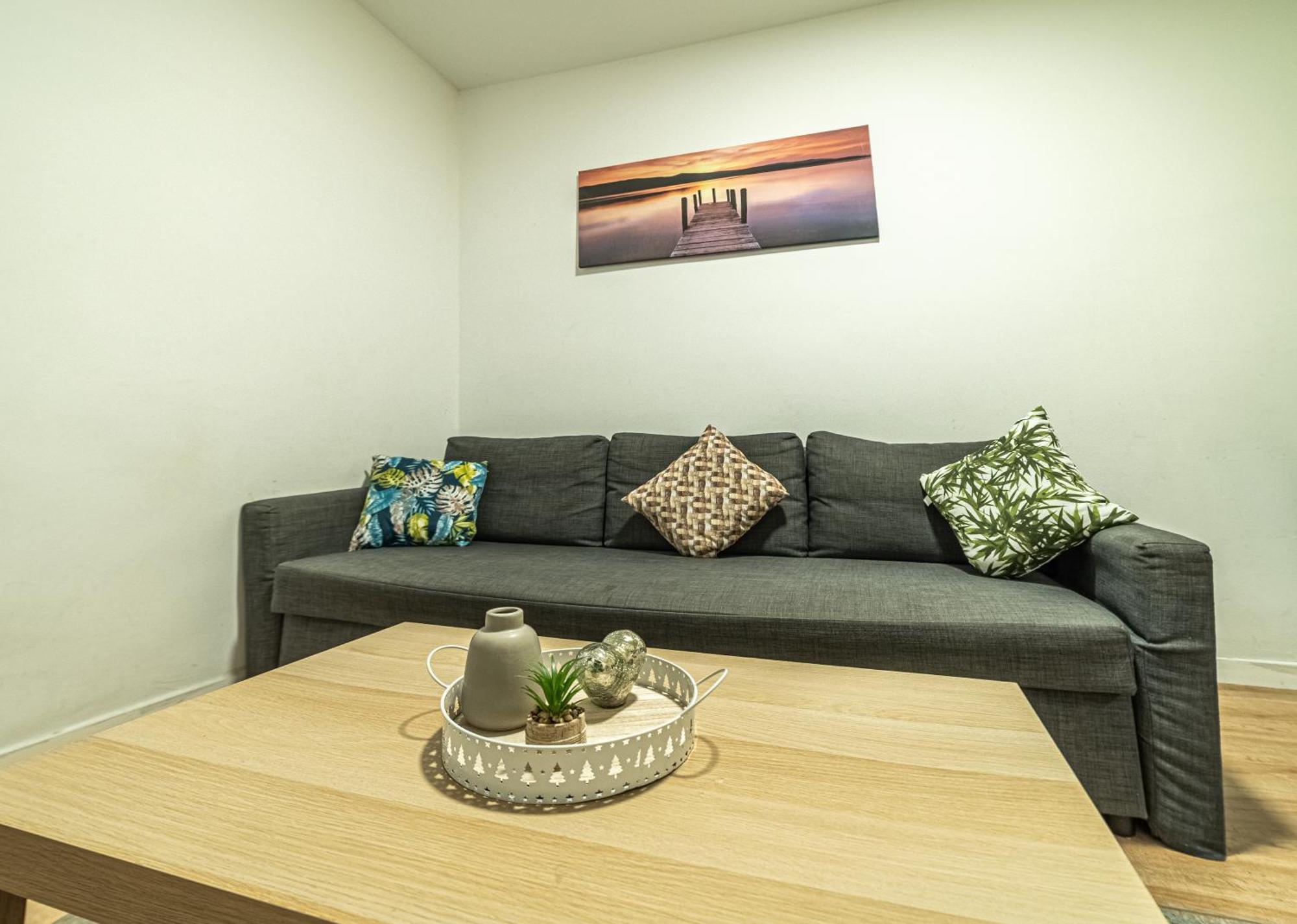Ferienwohnung New Flat , Modern , Wifi, 10Min Sol, 5 Reina Sofia Madrid Exterior foto